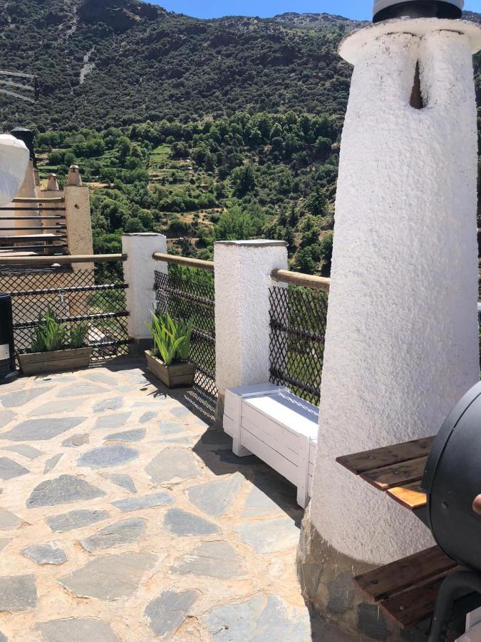 La Launa Apartamento Rural Trevélez Exteriör bild